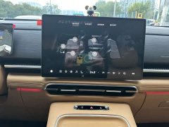 Voyah Dreamer Facelift PHEV Champion Edition - photo 16