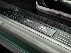 Aston Martin V8 Vantage 4.0T V8 F1 Edition Coupe - фото 12