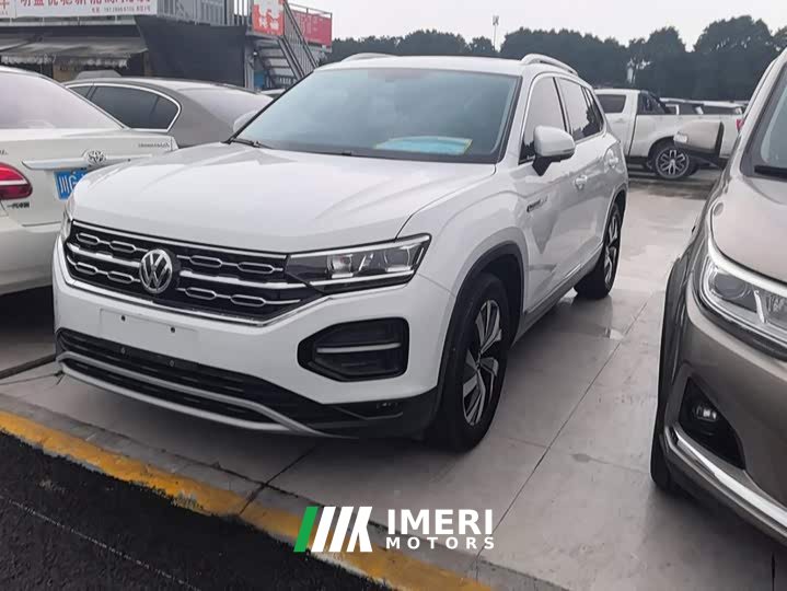 Volkswagen Taos 330TSI FWD Luxury Smart Connect Edition