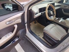 SAIC MG ES5 515plus RWD Edition - ფოტო 15