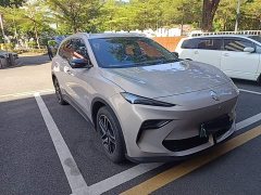 SAIC MG ES5 515plus RWD Edition - ფოტო 3