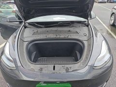 Tesla Model Y Rear-Wheel Drive - ფოტო 19