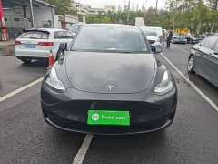 Tesla Model Y Rear-Wheel Drive - ფოტო 2