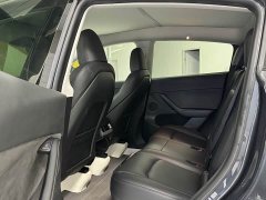 Tesla Model Y Rear-Wheel Drive - ფოტო 6