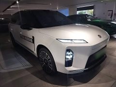 NIO ES8 Six-Seat Executive Luxury Edition - ფოტო 3