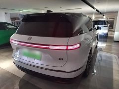 NIO ES8 Six-Seat Executive Luxury Edition - ფოტო 6