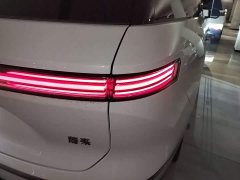 NIO ES8 Six-Seat Executive Luxury Edition - ფოტო 7
