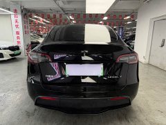 Tesla Model Y Rear-Wheel Drive - ფოტო 10