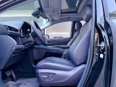 Toyota Sienna 2.5L Dual Motor 2WD Luxury Edition - photo 6