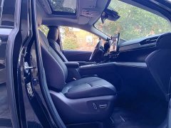 Toyota Sienna 2.5L Dual Motor 2WD Luxury Edition - photo 8