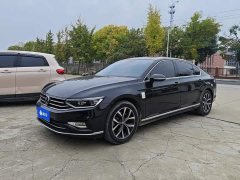 Volkswagen Magotan 330TSI DSG Advance - ფოტო 1