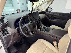 Toyota Alphard Hybrid 2.5L Premium Edition - ფოტო 11