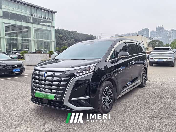 Denza D9 DM-i 970 AWD Flagship