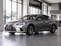 Lexus ES 300h Executive Edition - ფოტო 1