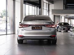 Lexus ES 300h Executive Edition - ფოტო 5