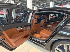 BMW 7 Series 2019 Facelift M760Li xDrive V12 Sport Package - photo 15