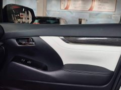 Lexus LM 300h Four-Seat Royal Edition - ფოტო 18