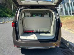 Buick GL8 Land Business Class Comfort Edition - ფოტო 14