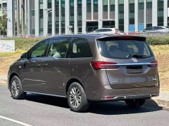 Buick GL8 Land Business Class Comfort Edition - ფოტო 5