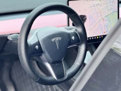 Tesla Model Y Standard Range RWD - ფოტო 4