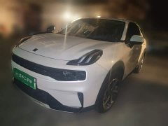 Lynk & Co 06 EM-P PHEV 84KM Range Pro - photo 1