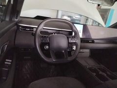 Hyundai EO Yige Two-Wheel Drive TECH 64.2kWh - ფოტო 10