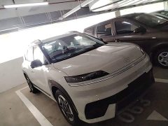 Hyundai EO Yige Two-Wheel Drive TECH 64.2kWh - ფოტო 3