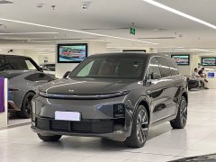 Li Auto L6 Pro - ფოტო 1