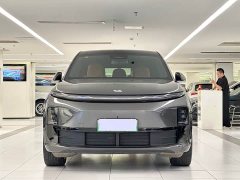 Li Auto L6 Pro - ფოტო 2