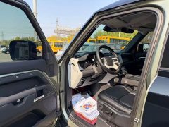 Land Rover Defender 110 P400 HSE - photo 15