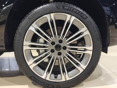 Land Rover Range Rover 3.0 L6 400PS AB Long Wheelbase - ფოტო 14