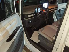 Maxus Dyna V1 Long Wheelbase High Roof Multifunctional Edition (62kWh) - photo 15