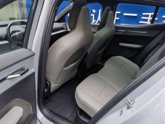 Volvo EX30 Rear-Wheel Drive Extended Range Ultra - ფოტო 10