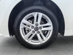 Toyota Corolla 1.8L CVT Luxury - ფოტო 17