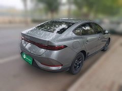 BYD Qin PLUS DM-i Smart Drive Edition 55KM Leading - фото 4