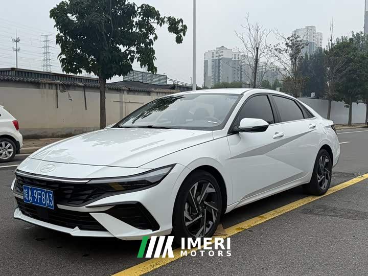 Hyundai Elantra 1.5L CVT Luxury