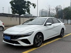 Hyundai Elantra 1.5L CVT Luxury - фото 1