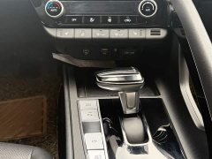 Hyundai Elantra 1.5L CVT Luxury - фото 10