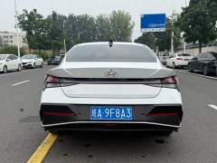 Hyundai Elantra 1.5L CVT Luxury - фото 14