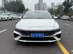 Hyundai Elantra 1.5L CVT Luxury - фото 2