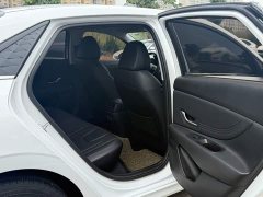 Hyundai Elantra 1.5L CVT Luxury - фото 6
