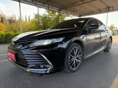 Toyota Camry Hybrid Luxury - photo 1