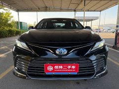 Toyota Camry Hybrid Luxury - photo 2