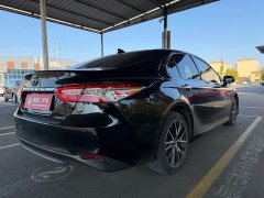 Toyota Camry Hybrid Luxury - photo 4