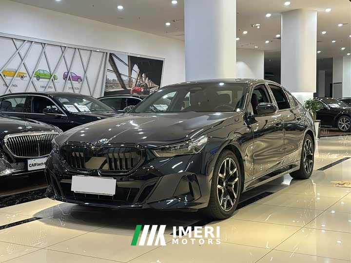 BMW 5 Series (Imported) 525i M Sport Package - ავტომობილი ჩინეთიდან