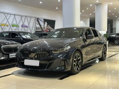 BMW 5 Series (Imported) 525i M Sport Package - ფოტო 1
