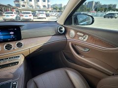 Mercedes-Benz E-Class Facelift E 300 L Luxury - photo 16