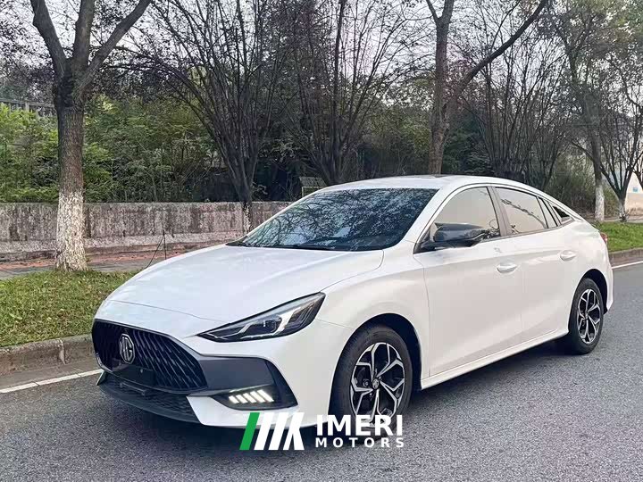 SAIC MG5 180DVVT CVT Fashion Edition - car from China