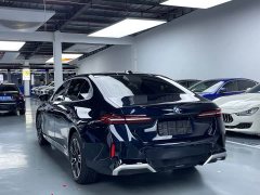 BMW 5 Series 525Li M Sport Package - фото 18