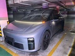 Li Auto i6 Two-Wheel Drive Standard - ფოტო 1